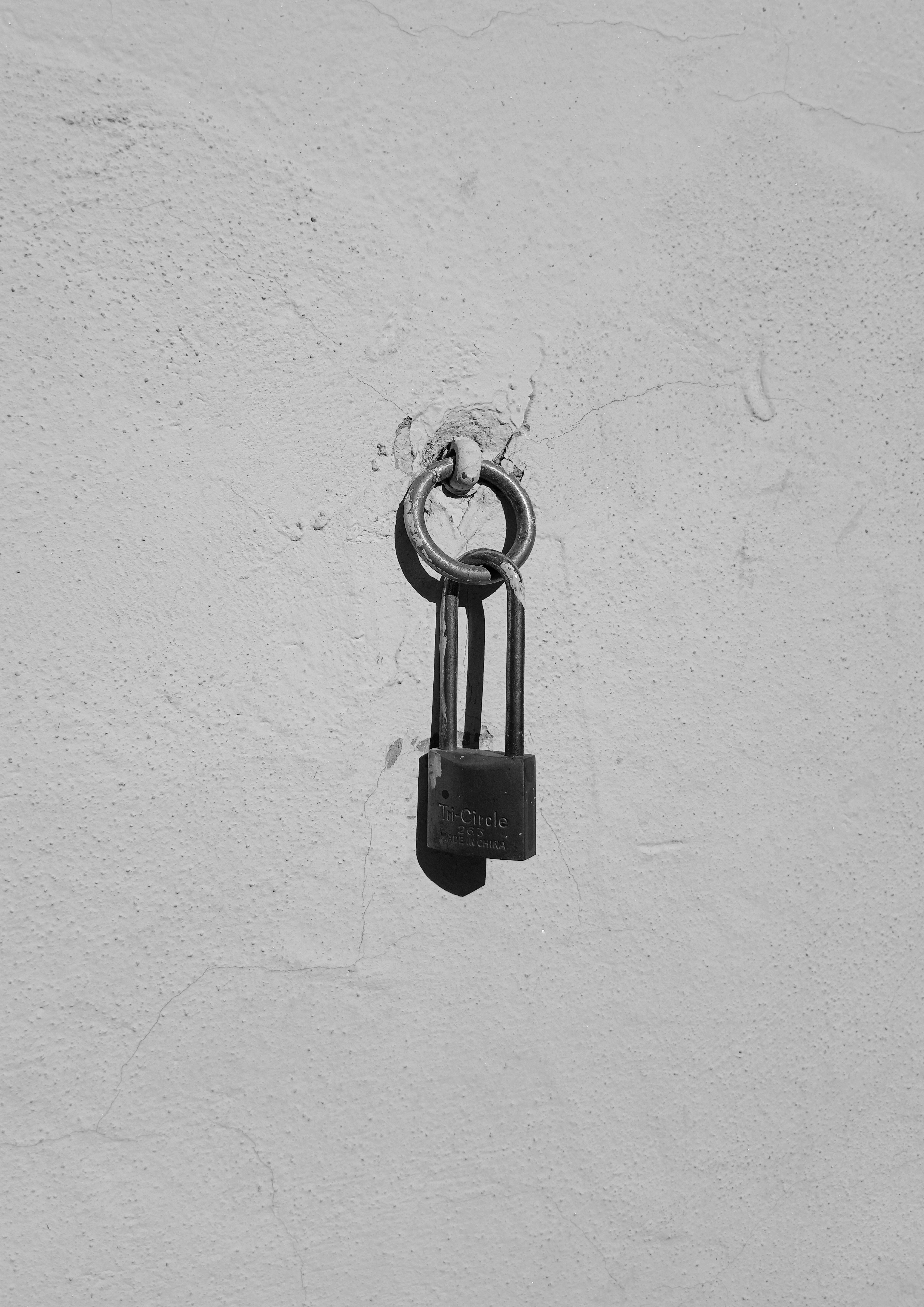 High-security padlock installation